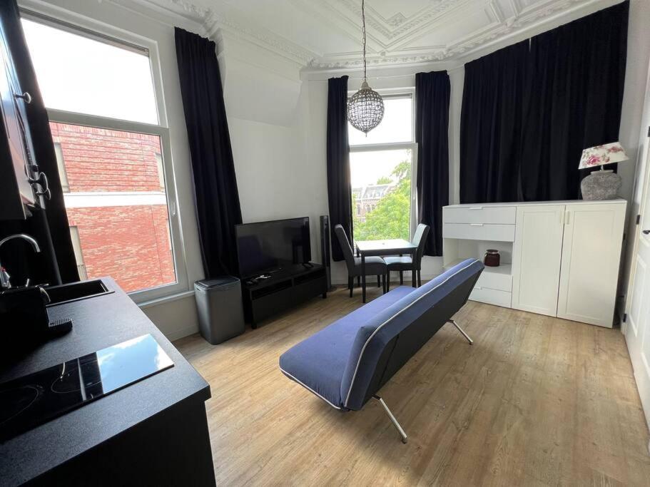 Rotterdam Inn Dış mekan fotoğraf