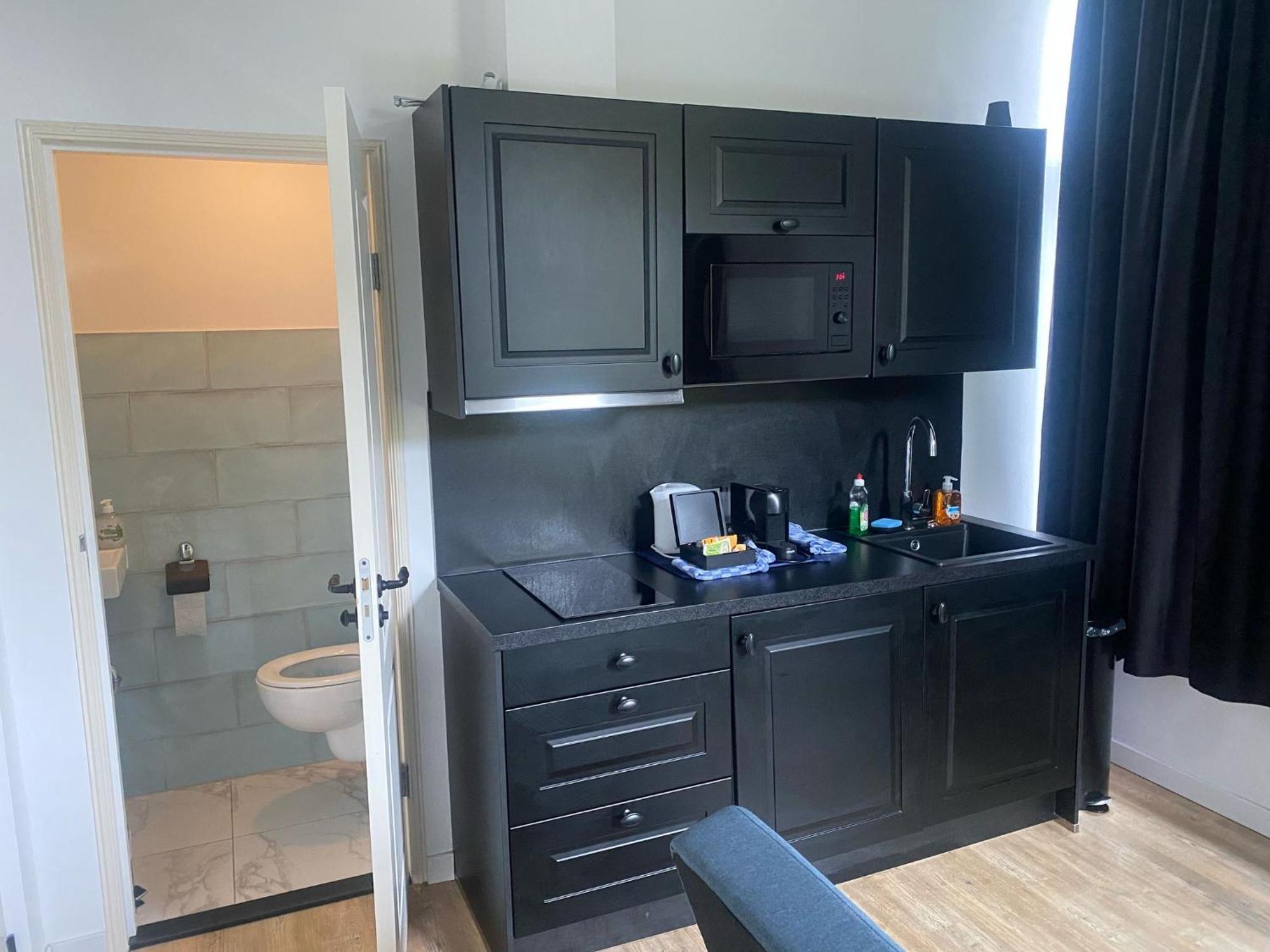 Rotterdam Inn Dış mekan fotoğraf