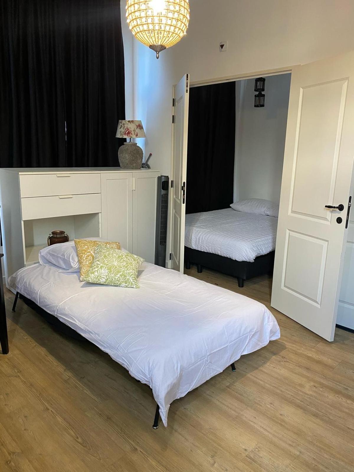 Rotterdam Inn Dış mekan fotoğraf