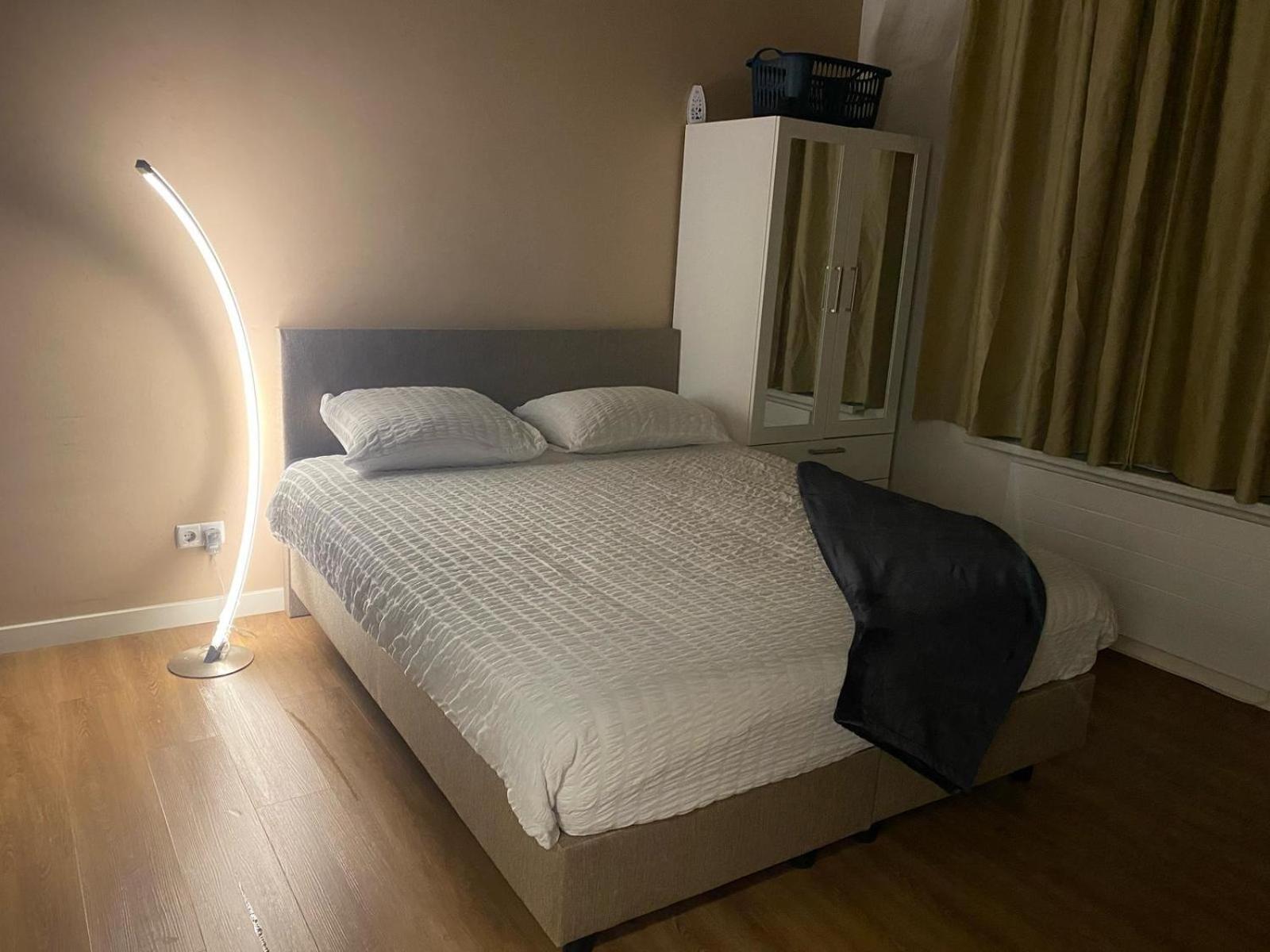 Rotterdam Inn Dış mekan fotoğraf