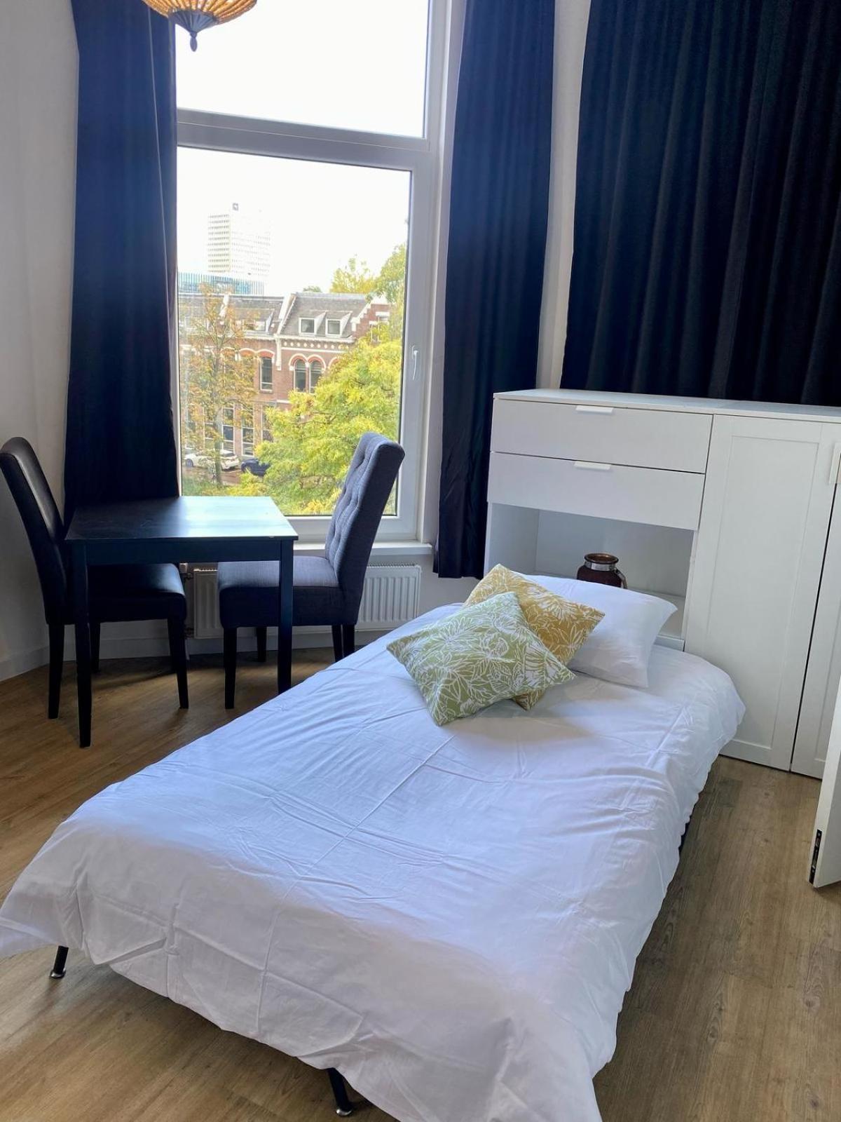 Rotterdam Inn Dış mekan fotoğraf